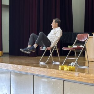 椅子に座っての背骨コンディショニング体操